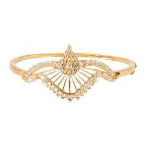 One 18k Yellow Gold and Round Brilliant Diamond Bangle
